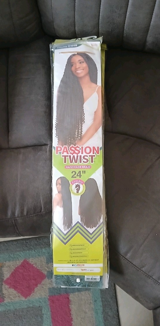 Beautiful 24 Inch Nala Tress Passion Twist Braid Color 27
