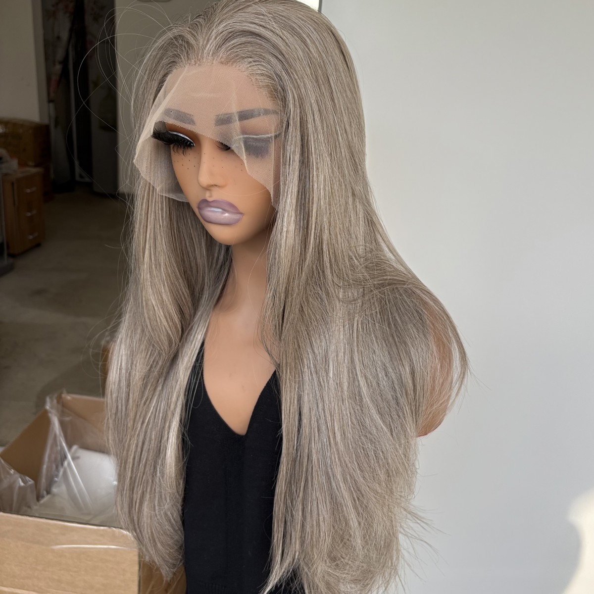 Layered Long Straight Synthetic Hair Heat Resistant Lace Front Wigs Mixed Blonde