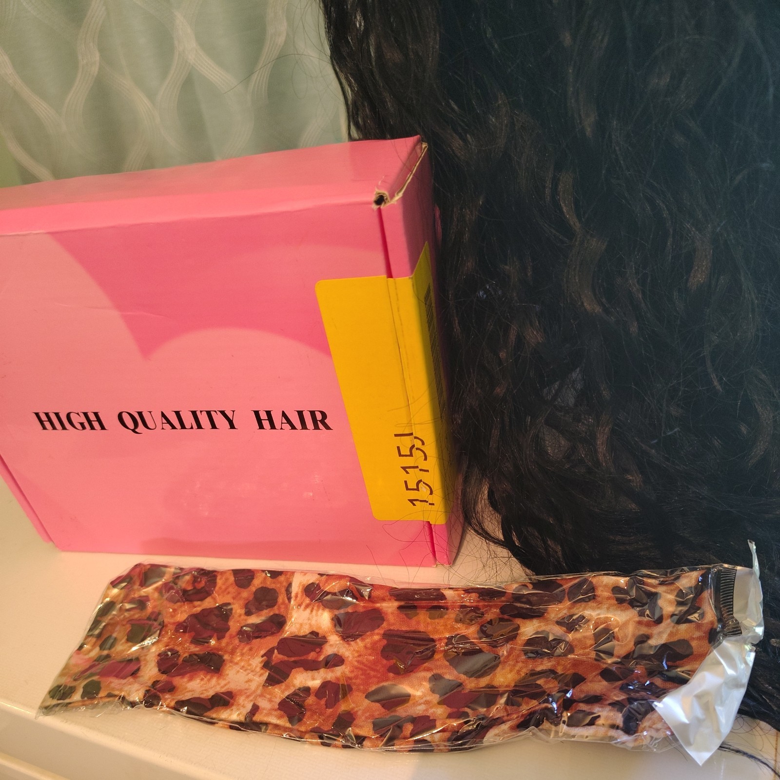 Curly Headband Wig for Women, 20 Inch Wear and go (Natural Black)