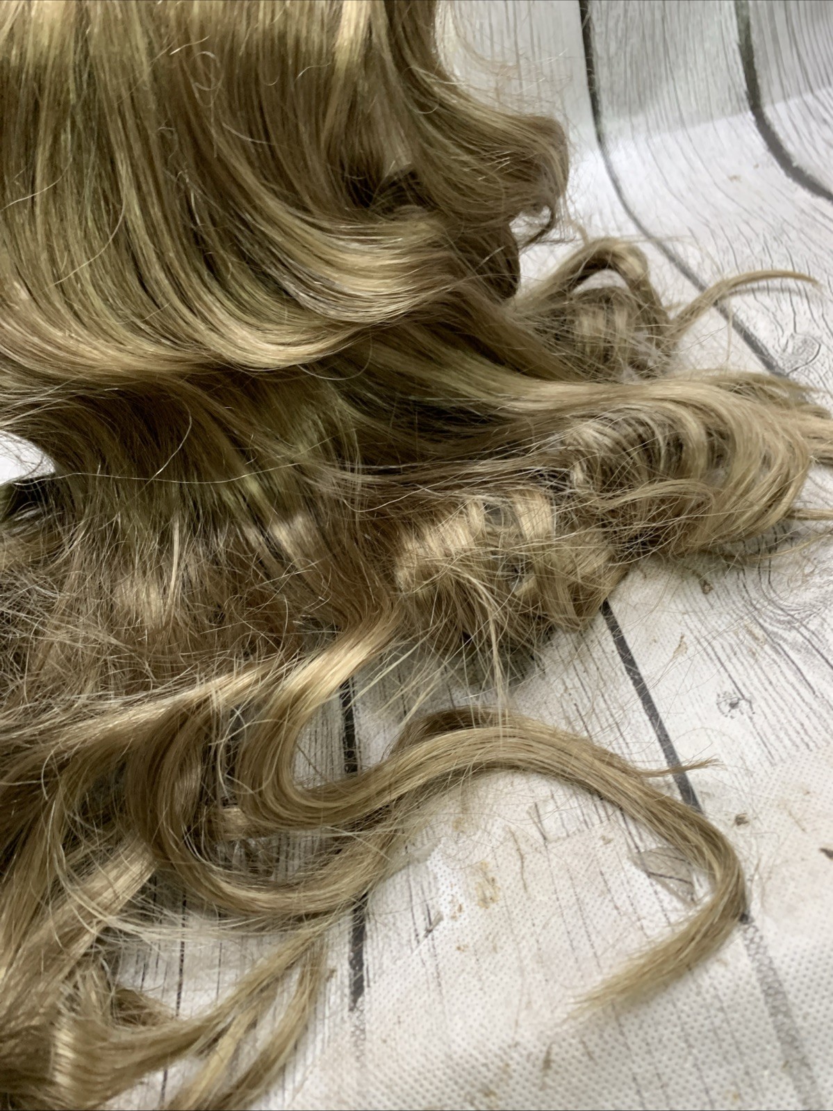 Mona Lisa Wig Modacrylic Long Dirty Blonde Hair