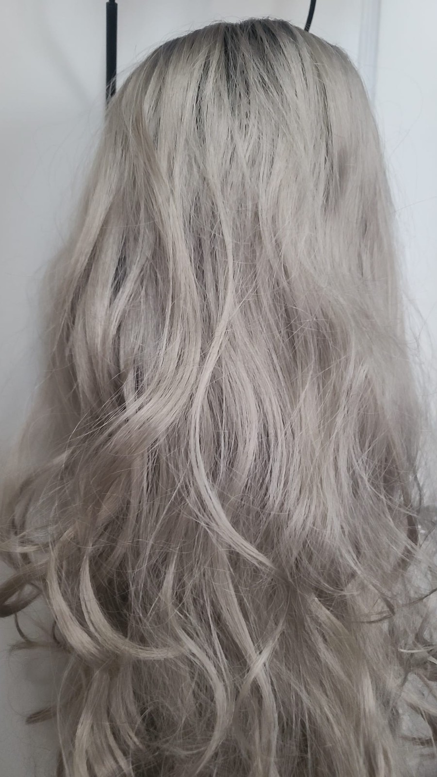 30″ Platinum Blonde Lace Front Wig Long Wavy Curly Silver Blonde No Glue