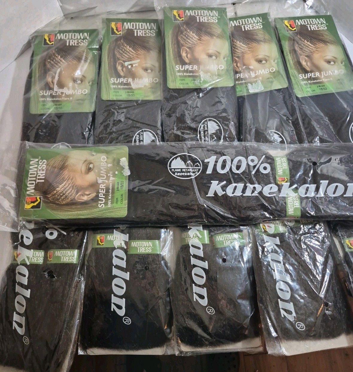 Motown Tress Super Jumbo 100% Kanekalon Braiding Hair 1B/33 Lot of 6