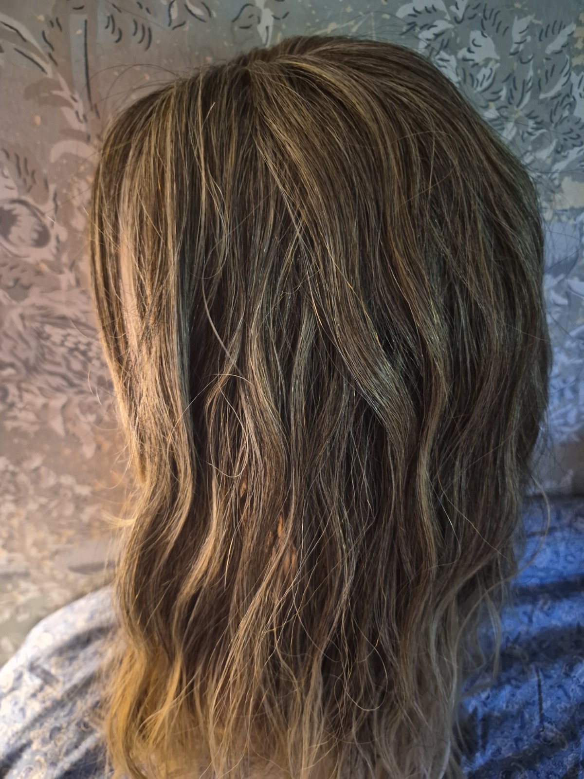 Forever Young Kell Lace Front Wavy Ombre Heat-Resistant Synthetic Wig 24BT18