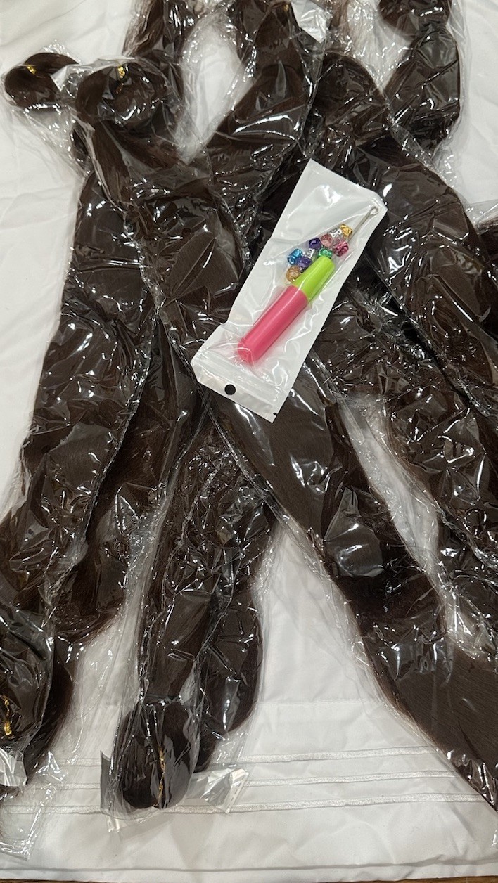 Anemoi Braiding Hair Pre Stretched 26 Inch 8 Pk Grown Color. Please See Pictures