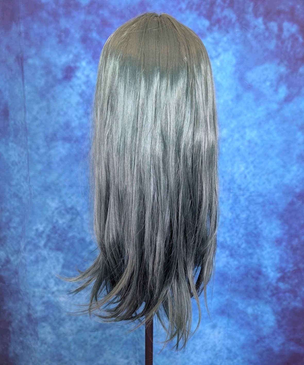 T Color 24″ Green Synthetic Wig With Bangs NIB All Accessories Included Cosplay