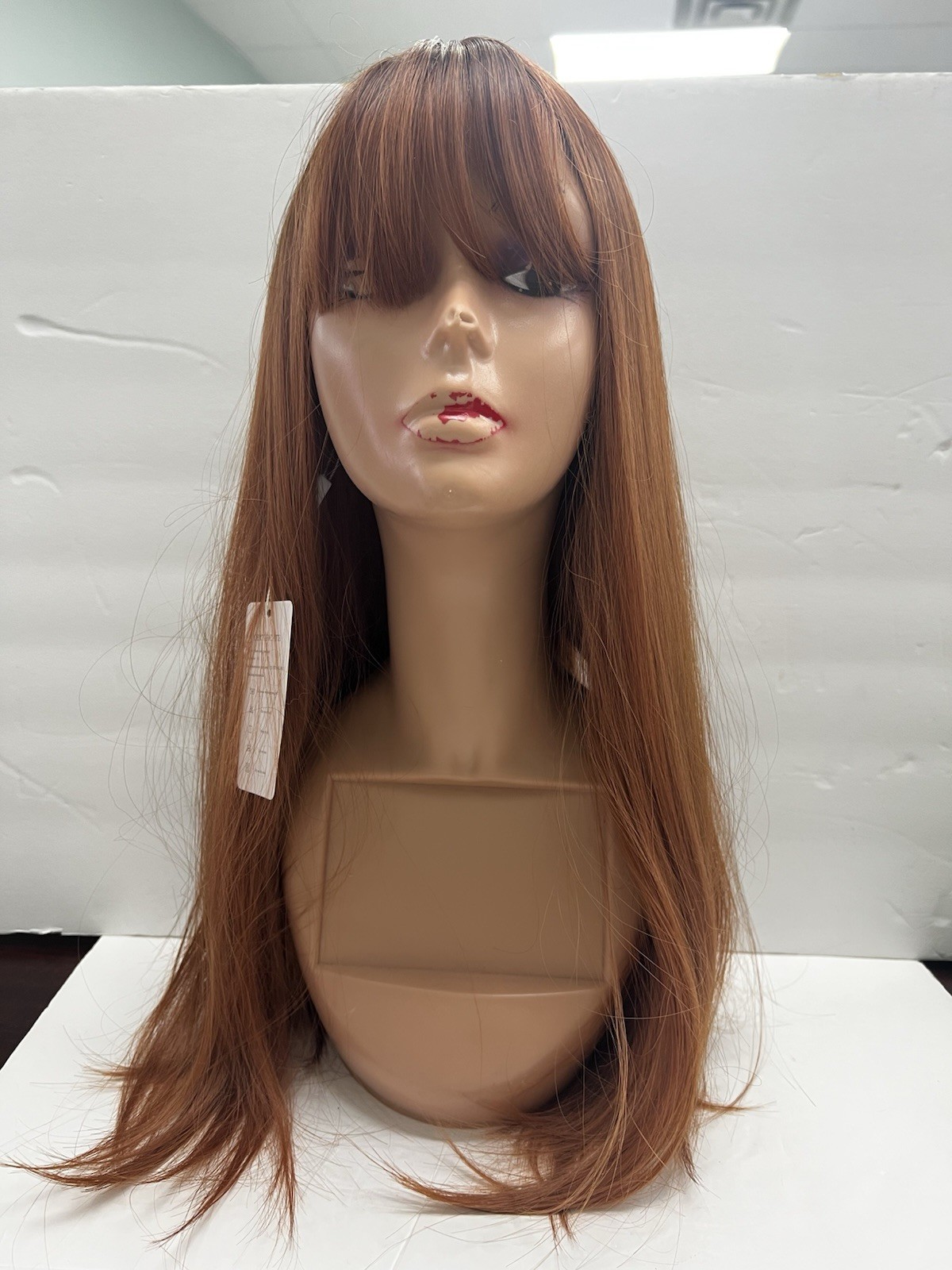 Synthetic Straight Wig As Shown In The Pictures.New with Tag Without Box 0.58lbs