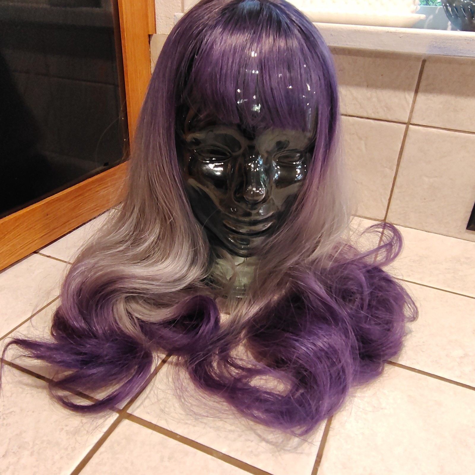 Synthetic Wig K-pop Idol Style ombre black White Purple Wave 18 Inch & Bangs B74