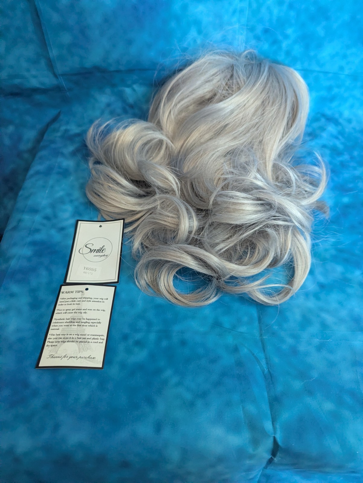 Sallcks Grey Silver Wig With Bangs Chin Length Heat Resistant NWT