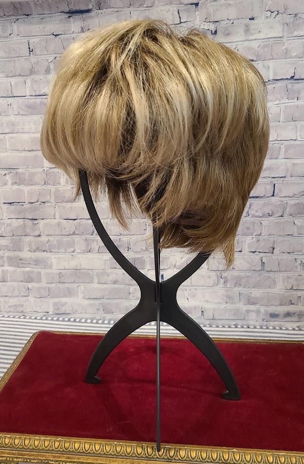 Envy Wigs and Hair Add Ons ~ Highlighted Blonde Short Layers Wig ~ Super Cute