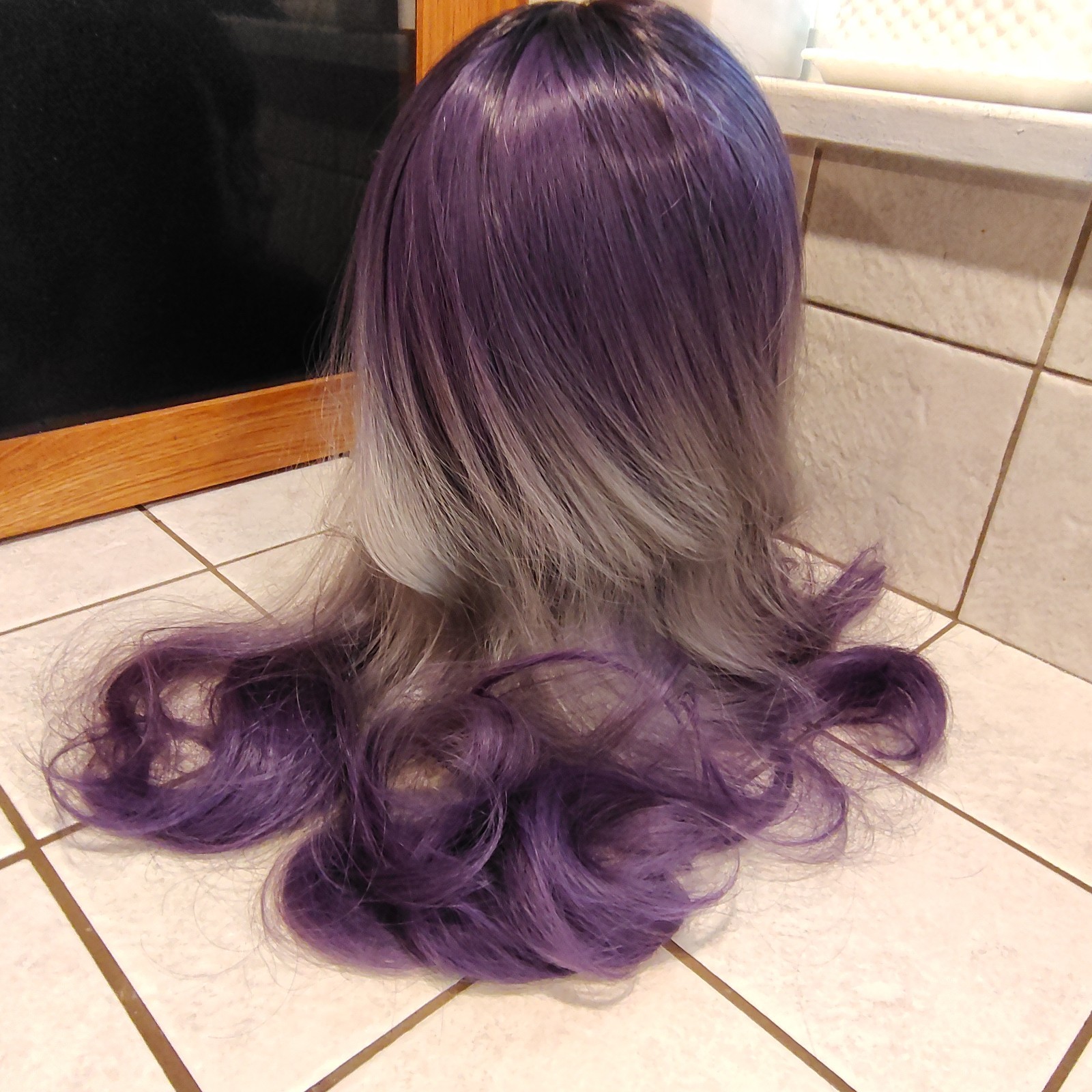 Synthetic Wig K-pop Idol Style ombre black White Purple Wave 18 Inch & Bangs B74