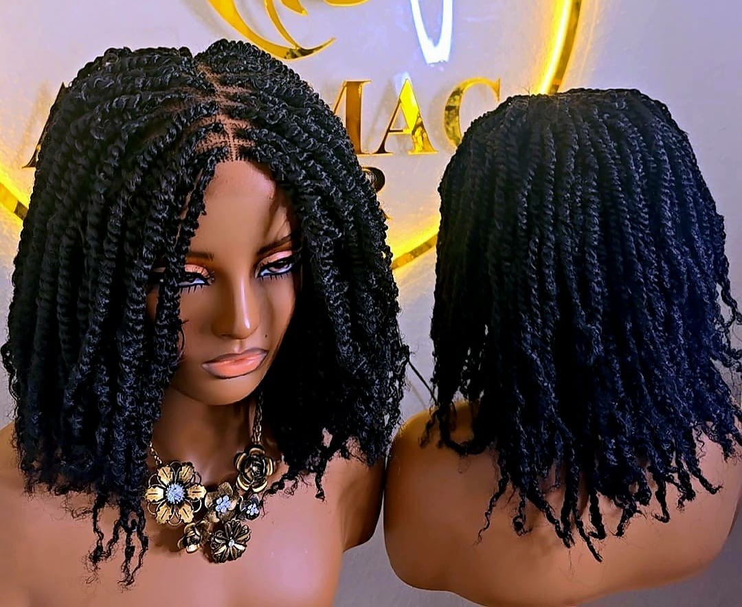Kinky Twist synthetic braided wig for classic ladies. Lightweight, comfortable