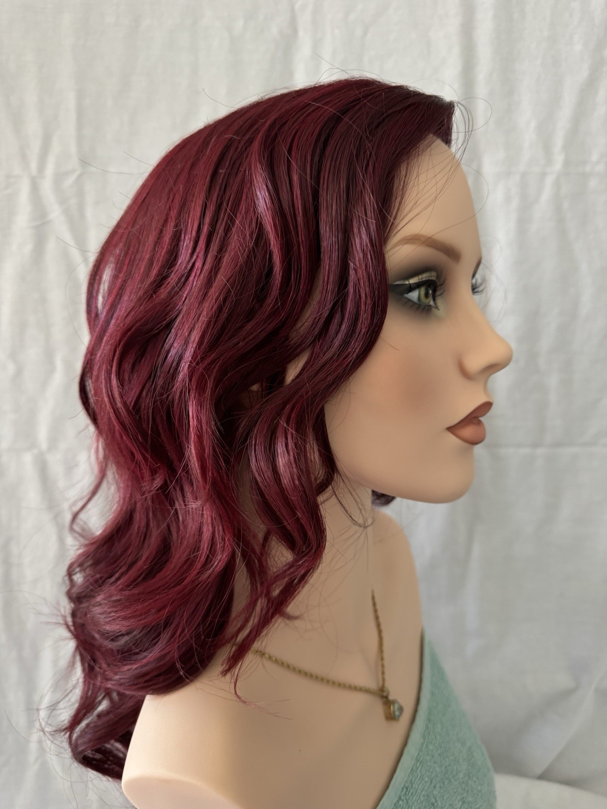 BELLE TRESS ALLEGRO 18” WIG SANGRIA COLOR BNWT MONO PART, LACE FRONT NEVER WORN