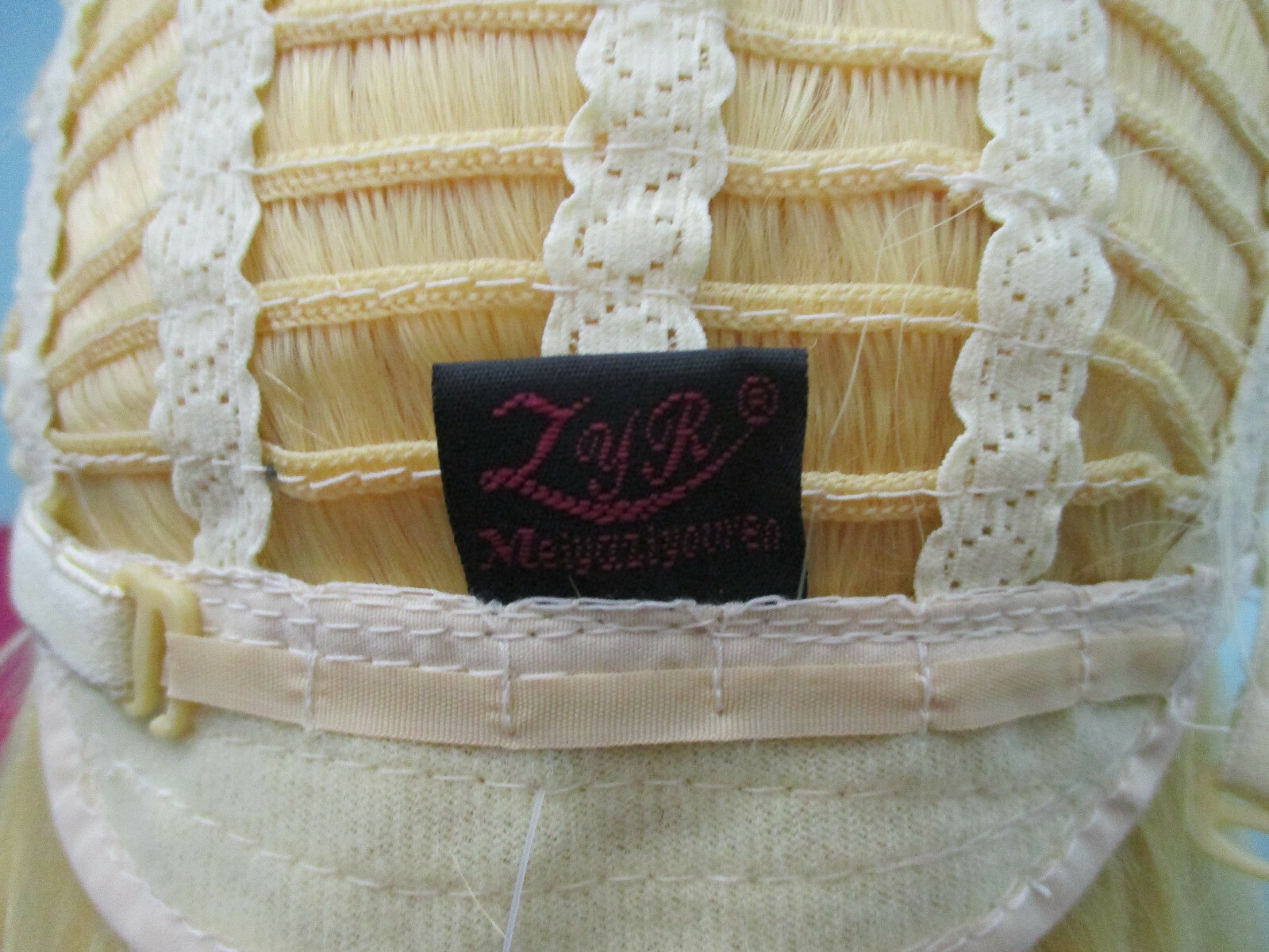 14″ blonde and black two tone heat resistant long BOB lob style WIG by ZYR – NWT