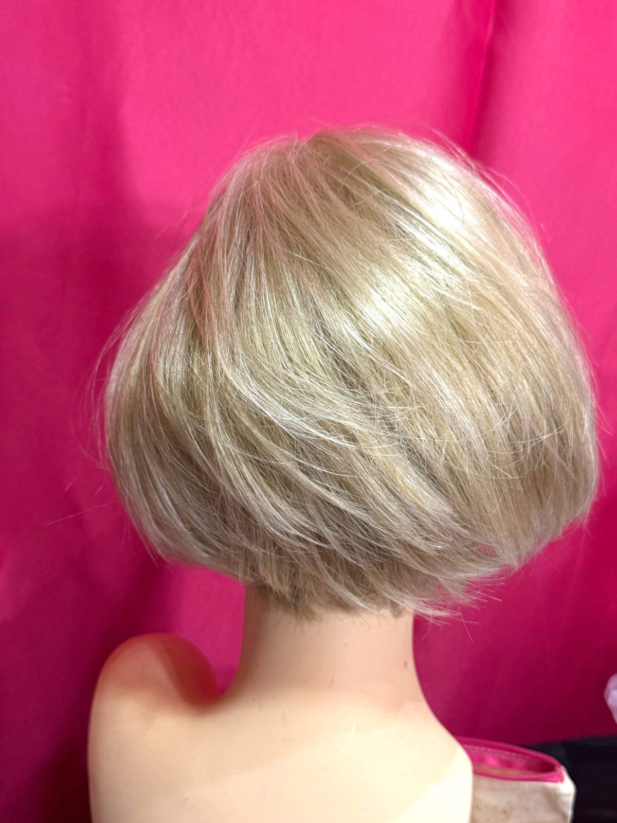 Godiva’s Secret Wigs “Carly Wig” Creamy Blond