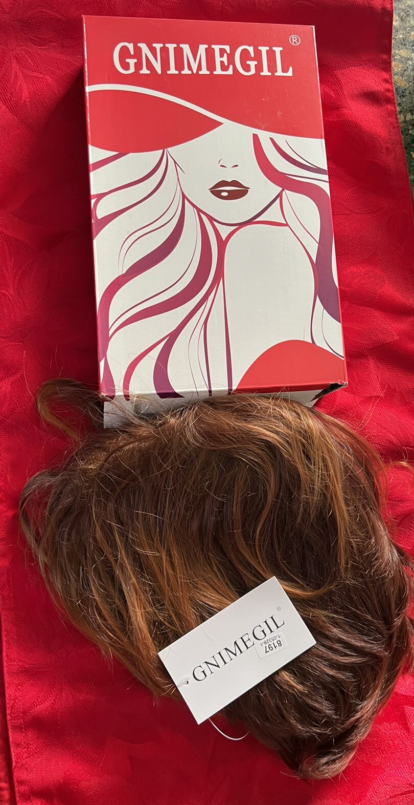 New GNIMEGIL Short Straight Reddish Brown Wig Women Synthetic Hair New In Box