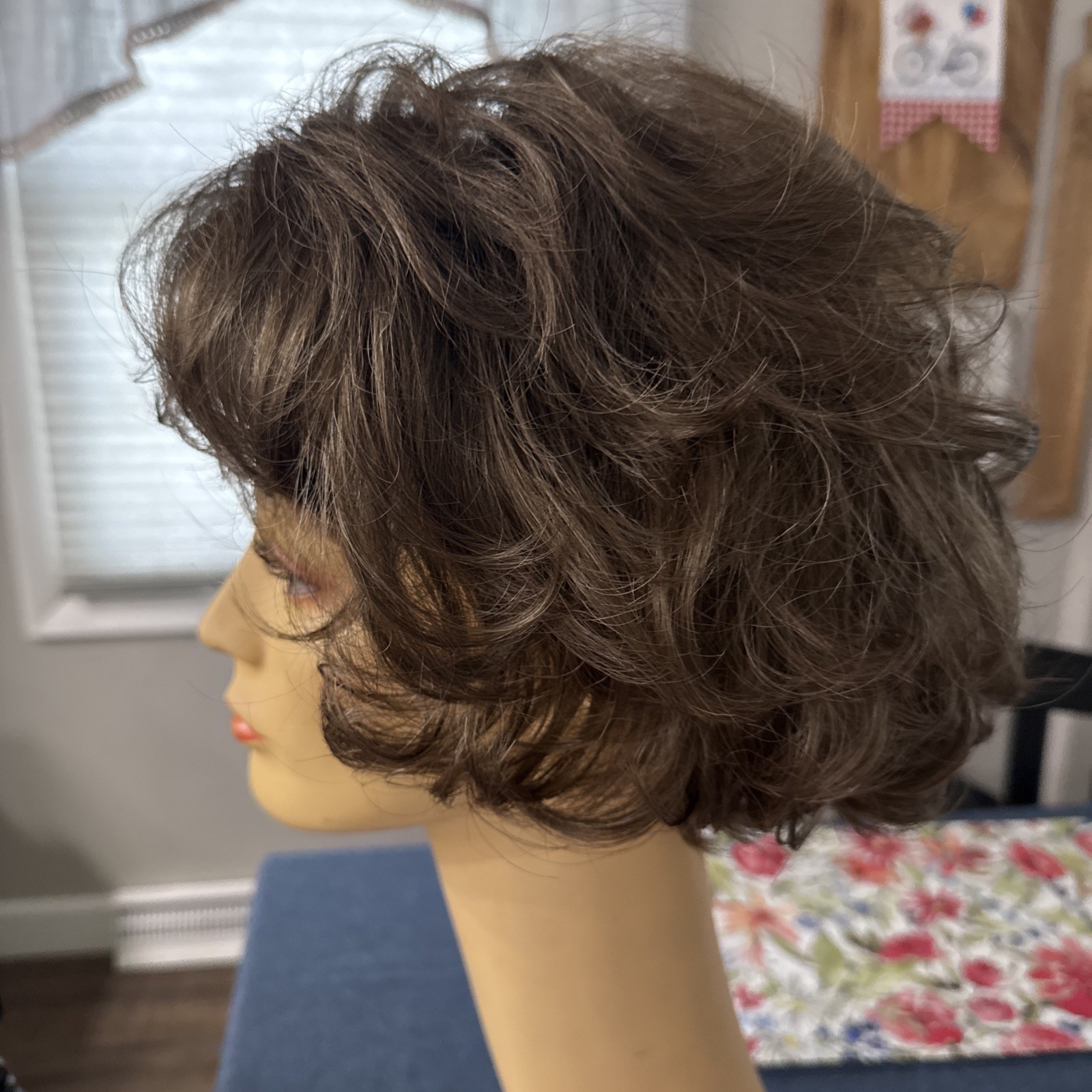 Estetica Naturalle Collect Meryl Carmelkiss Synthetic Lace Front Lt Brown Wig