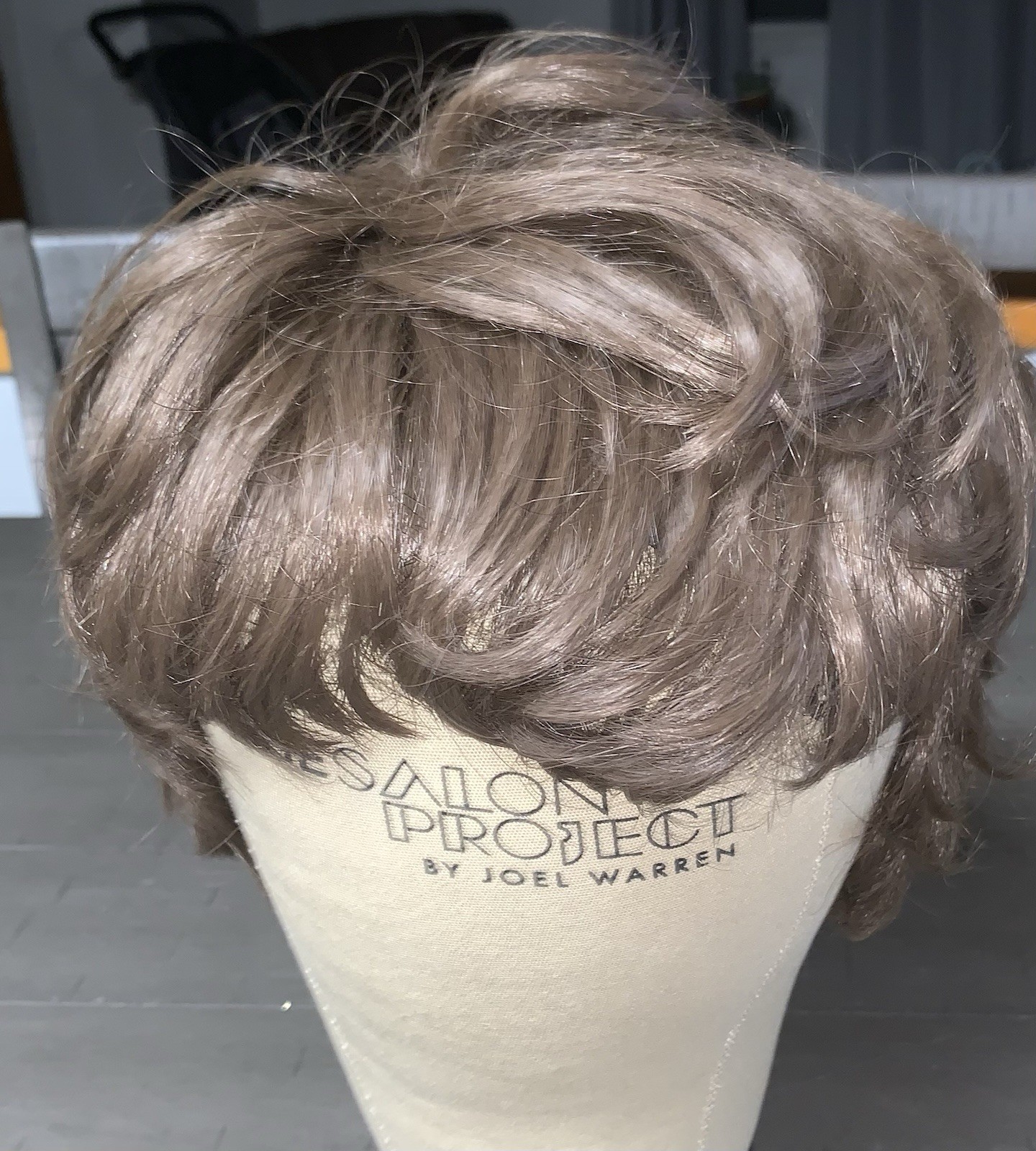 B9 VTG 70s WONDERLON 70 USA WIG HAIR PIECE LIGHT BROWN SHORT LAYERED BANGS ML100