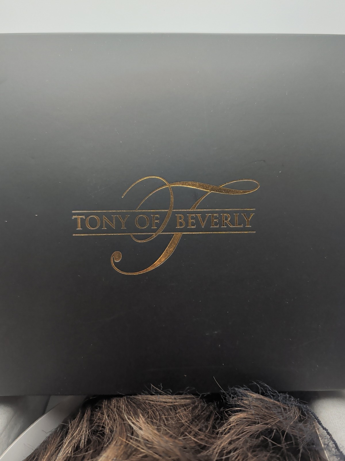 Tony of Beverly Kenzie Wig Hot Cocoa Women’s Short Brown EUC w/ Box