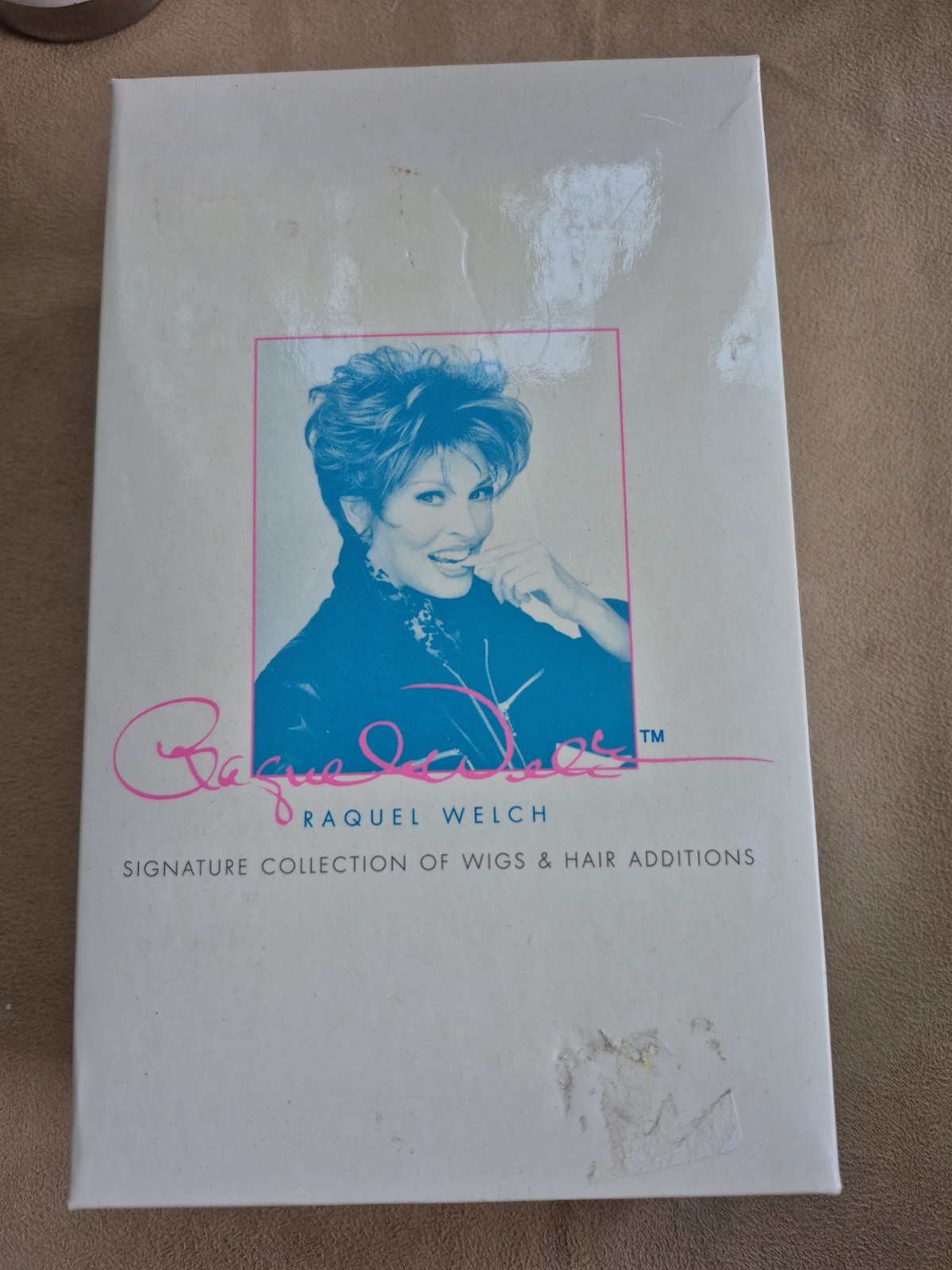 Raquel Welch Wig On The Go R130 Average Size