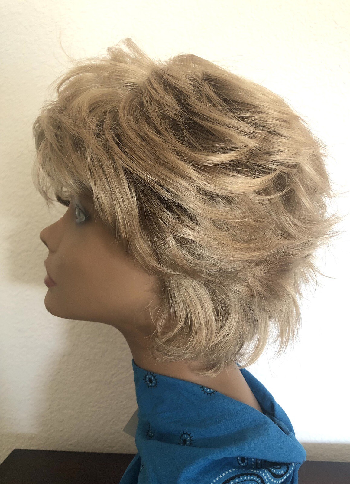 Retro (mid 1990s) Mona Lisa “Winona” Wig 1444 Color 16, New, READ DESCRIPTION