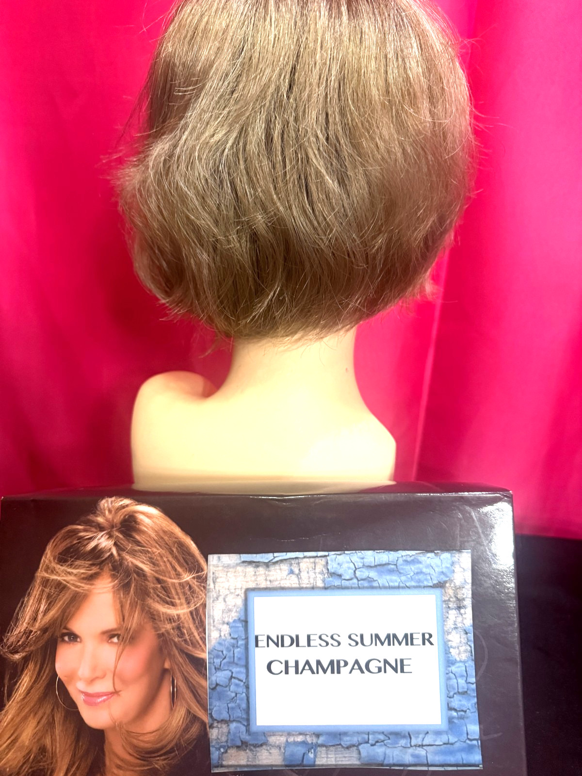 Jaclyn Smith Wig “ENDLESS SUMMER” Champagne with Roots NEW WITHOUT TAGS