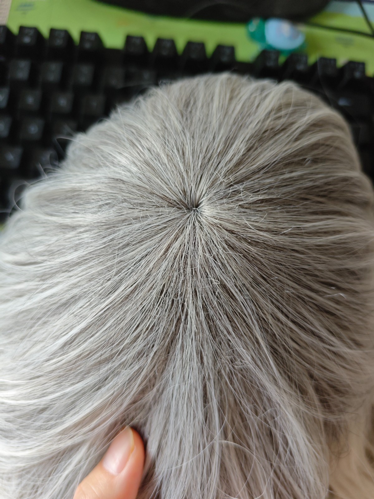 Ombre Silver Gray Bob Wig with Bangs for White Women Short Wavy Curly Charming W