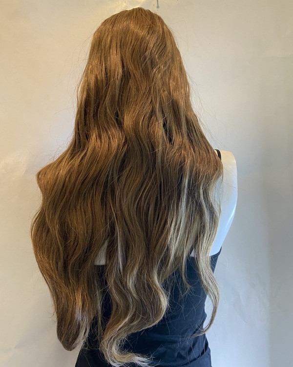 JORDYN WOODS EASILOCKS BODYWAVE LACE U-PART 24″ FUDGE BROWNIE HAIR