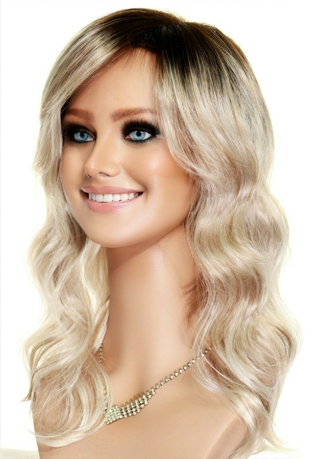 REEVES | PURE STRETCH CAP ESTETICA WIG | Softly Layered Waves VANILLA MACCHIATO