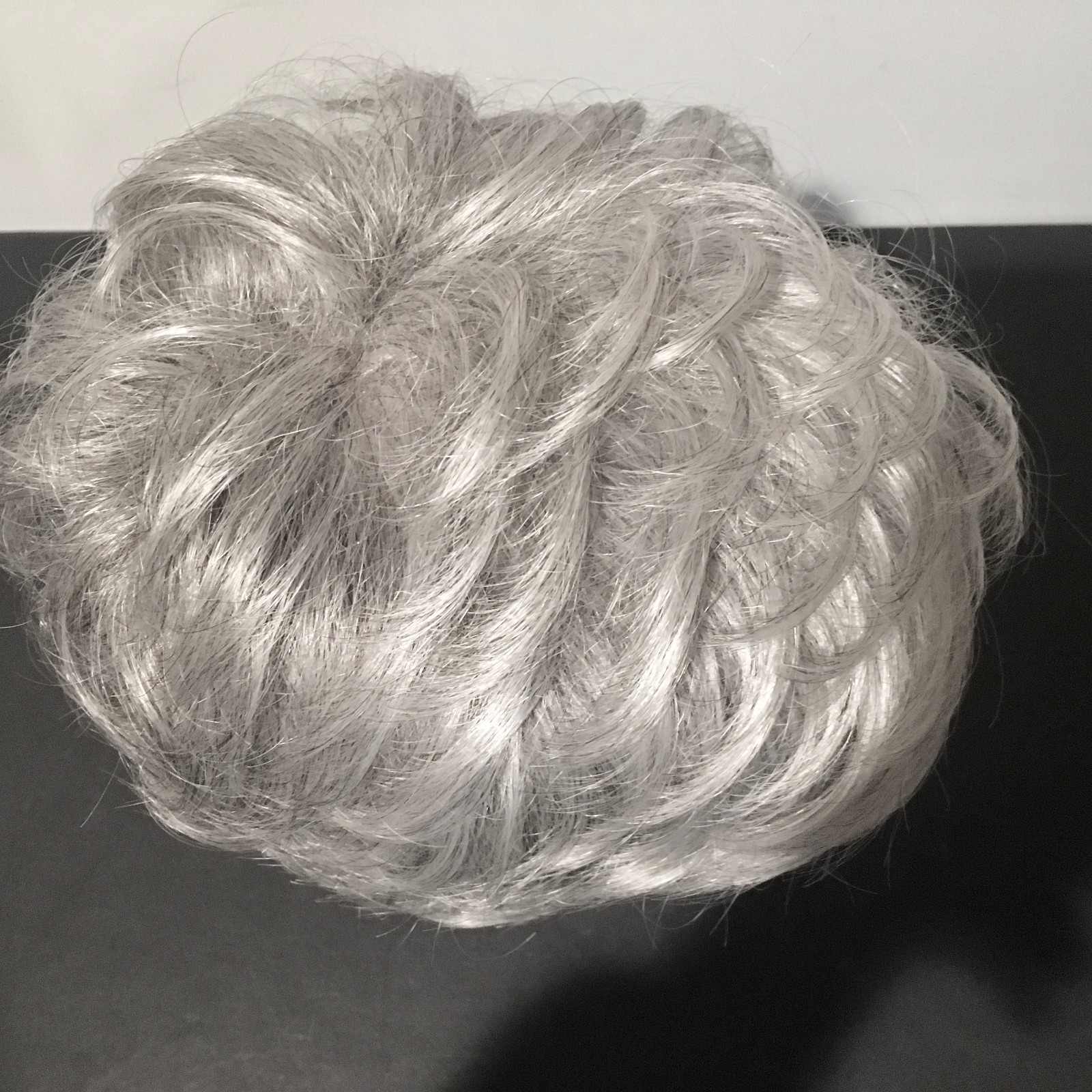 Estetica Wefted Light 3-Tone Grey Blend Synthetic Wig + Wig Care Items (Vikki?)