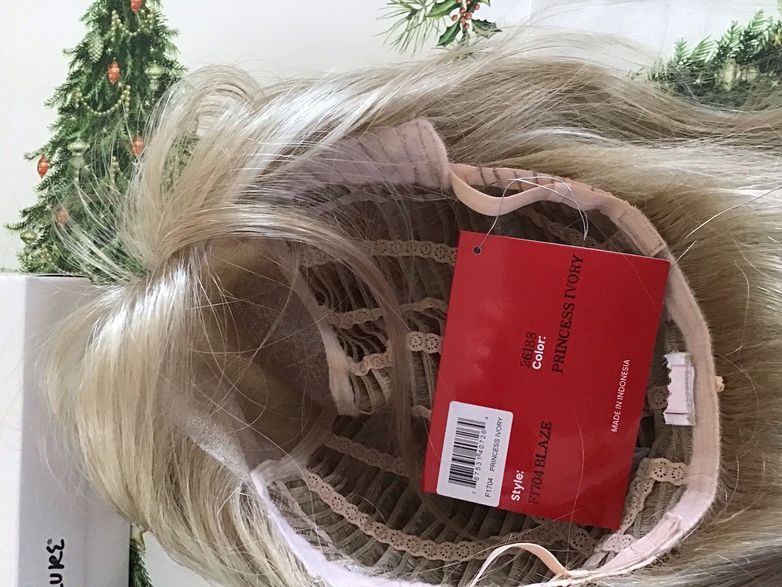 New in Box TressAllure Blaze F1704 Wig in Color Princess Ivory 26188