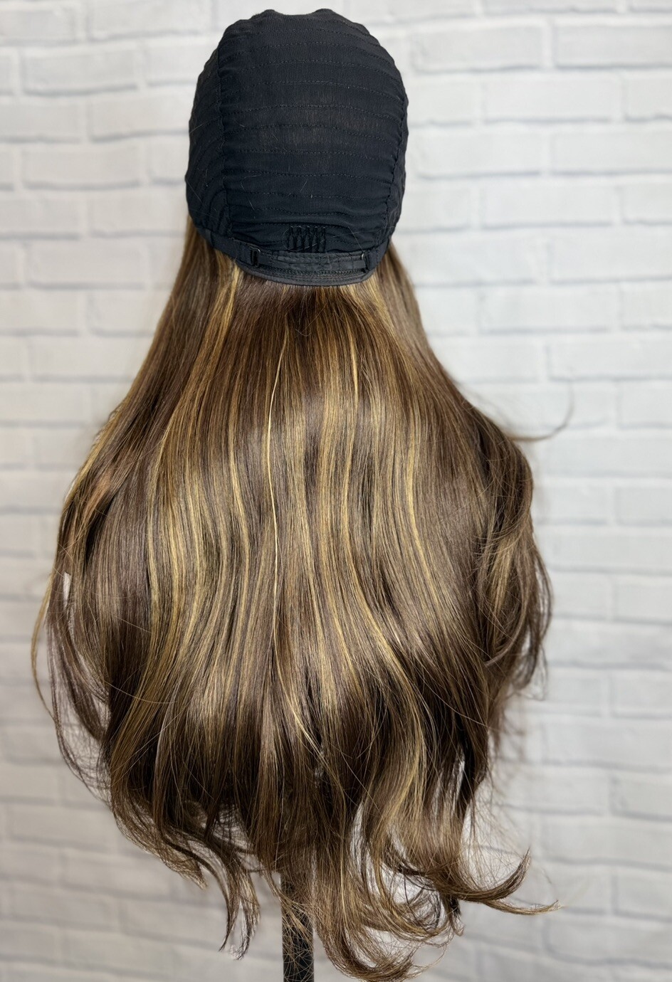 Ash Green Wig 24 Inches Long Middle Part Wavy Layered