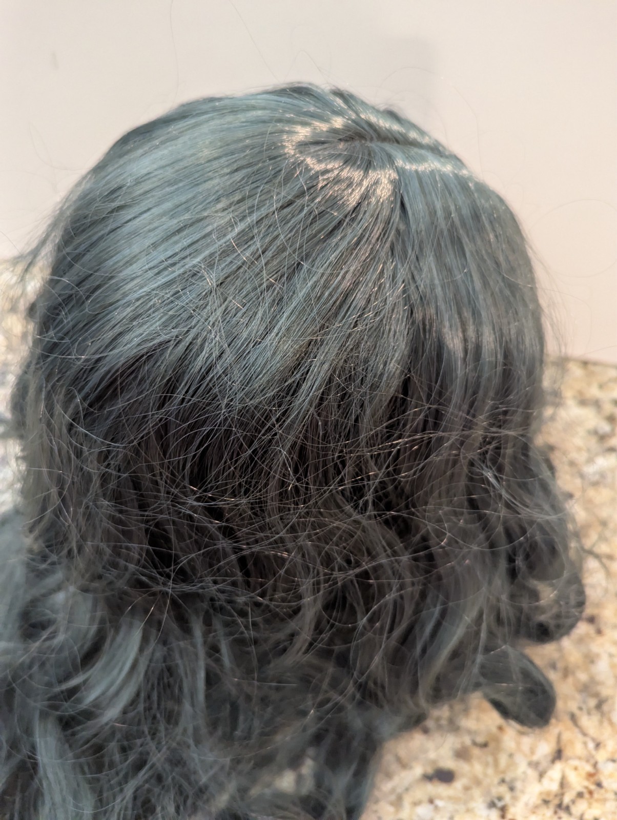 Women’s 26″ Hair Wig Layered Wavy Dark Green