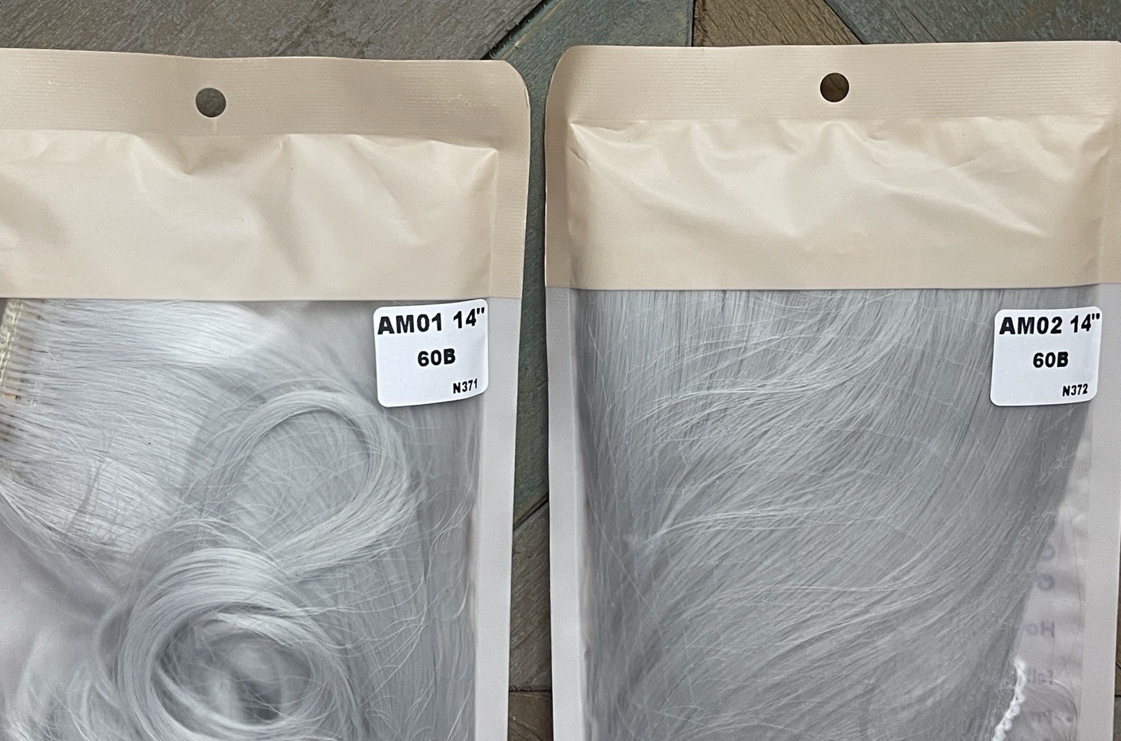 Thathair High Quality 14” Halo Extensions Silver Light Grey Wavy Straight Set