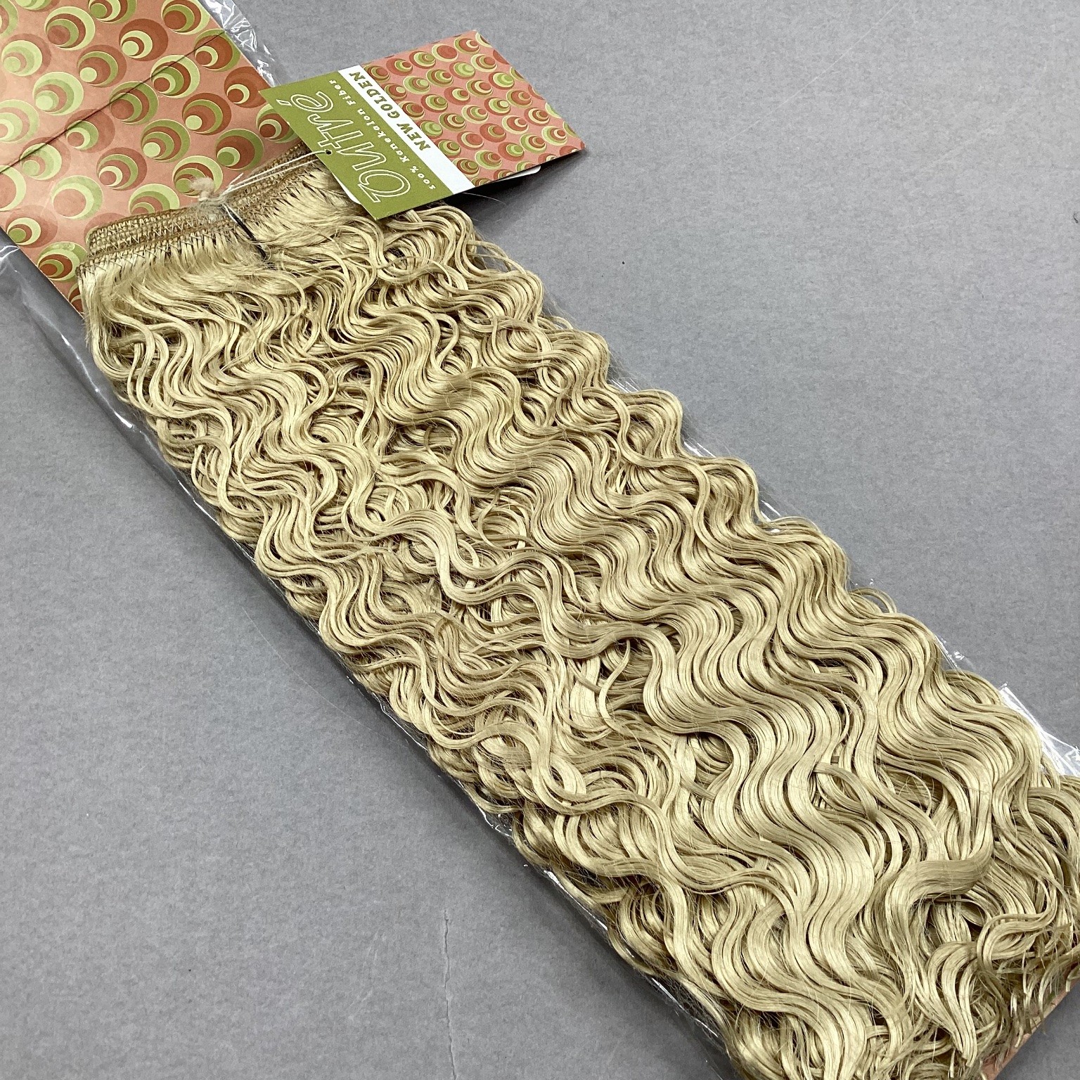 Outré Peggy Weaving Hair Extensions 100% Kanekalon Fiber 613 New Golden