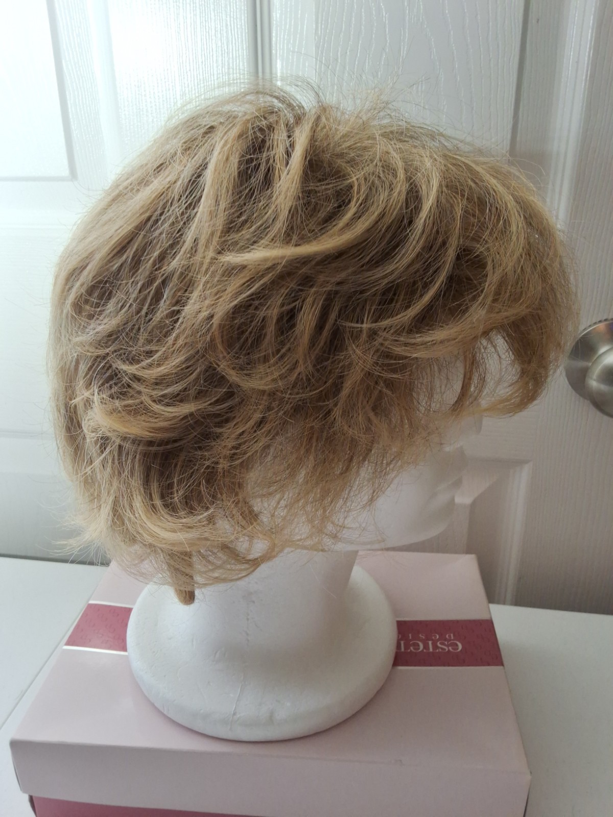 ASPEN Light Brown Golden Blonde Wig Short Bob Modacrylic Adjustable Mesh W Box
