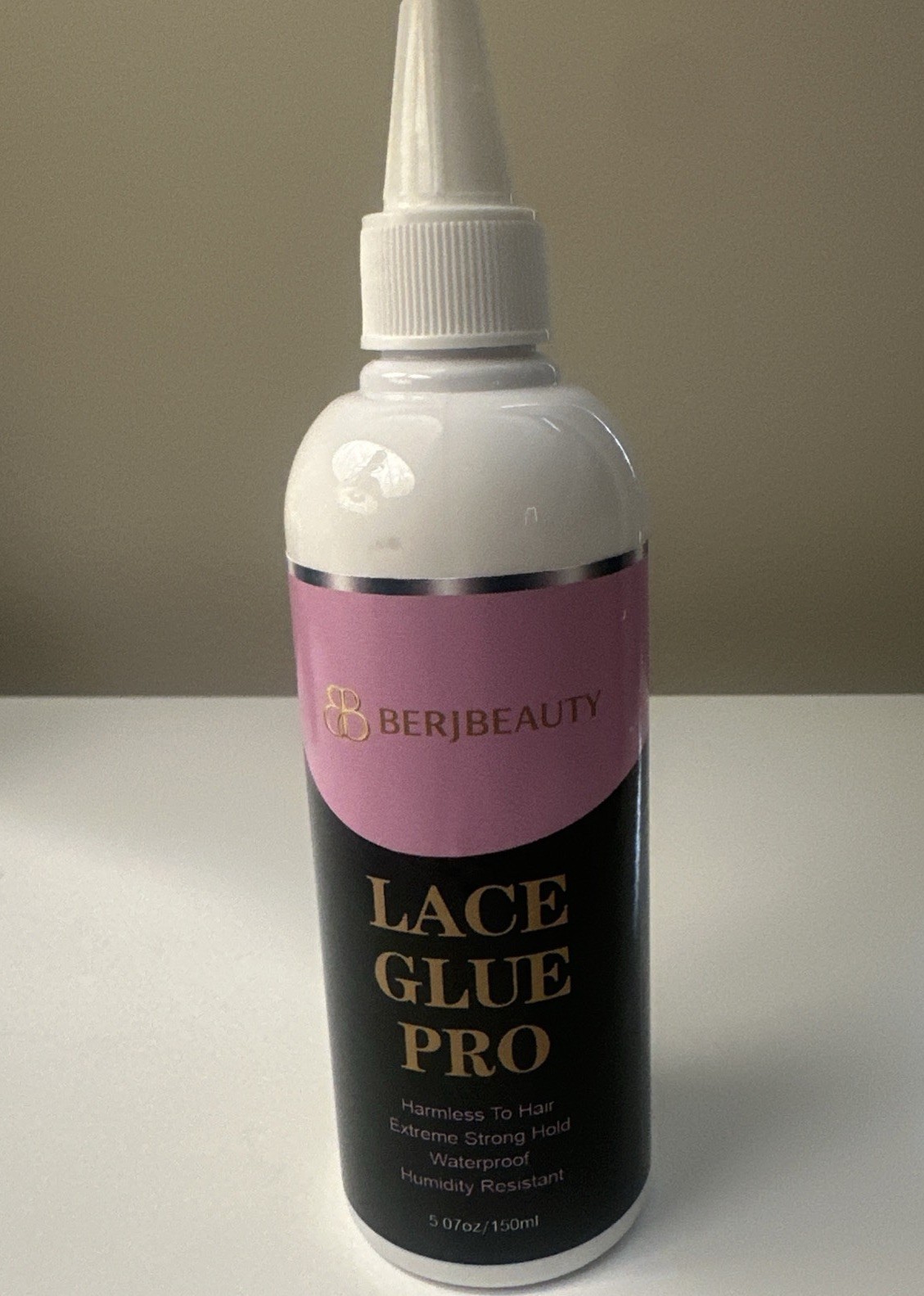 Berjbeauty Lace Wig Glue — Strong Hold Waterproof Adhesive