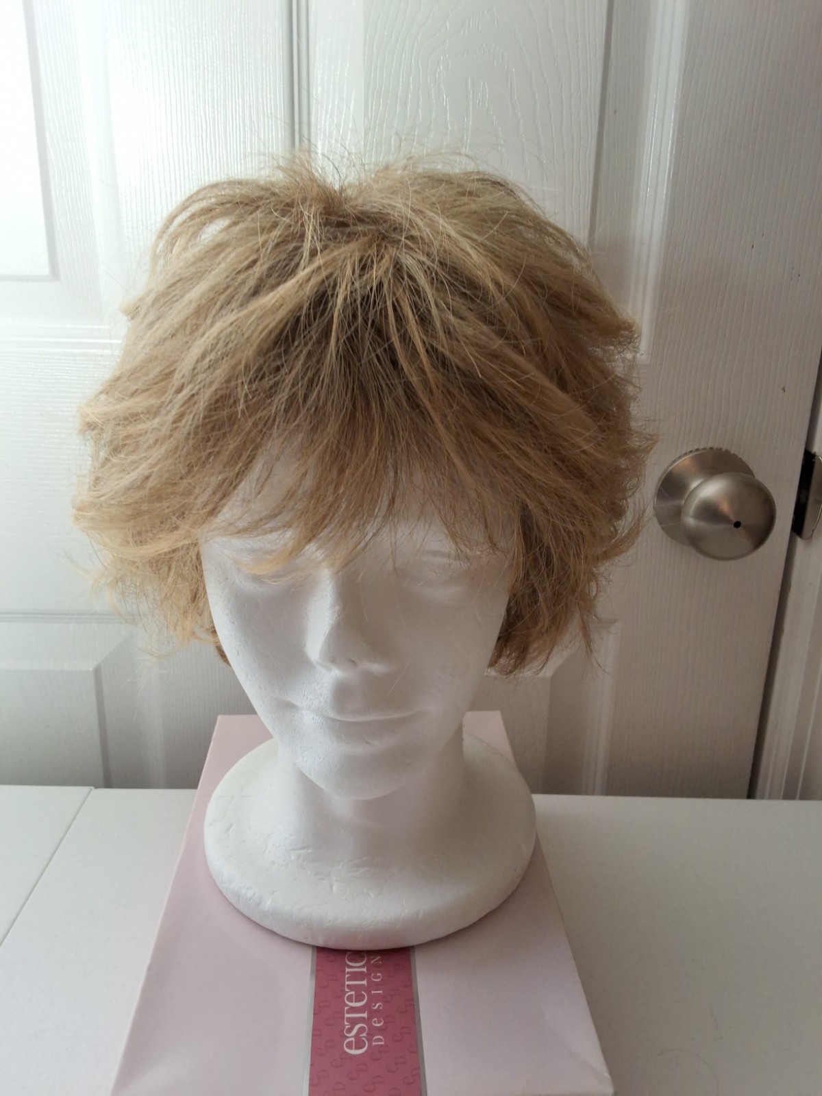 ASPEN Light Brown Golden Blonde Wig Short Bob Modacrylic Adjustable Mesh W Box