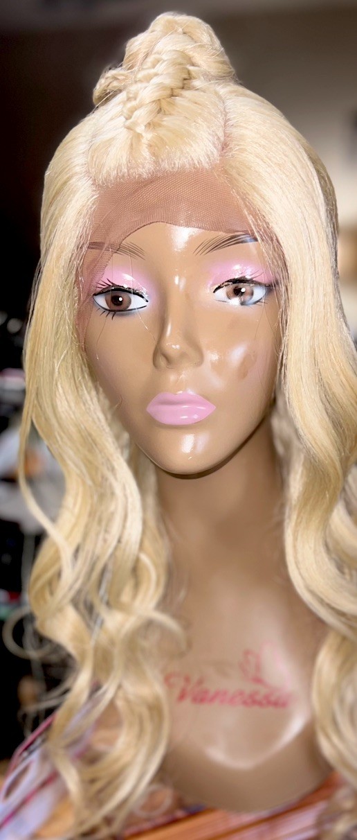 LACE FRONT WIG LONG W/VIKING BRAID BLONDE #615 BODY WAVE HEAT OK BRAND NEW
