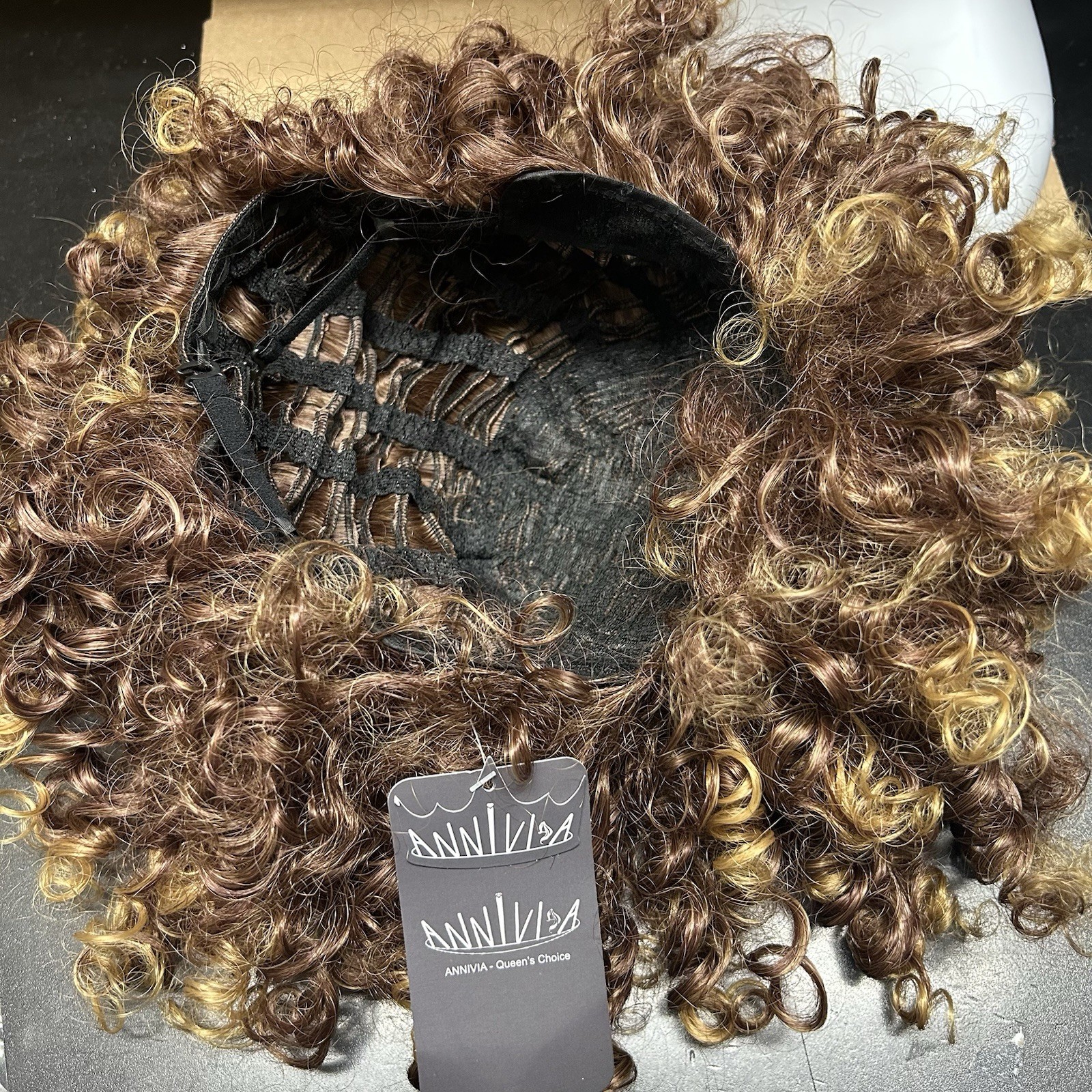 Annivia Platinum Queen’s Choice Short Curly Kinky Afro Brown Wig Women Drag-New!