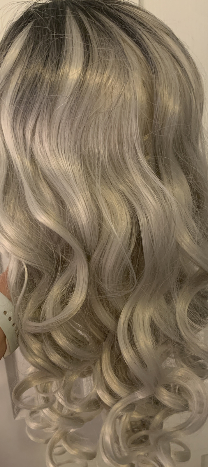 Queentas-Silver Gray Ombre Long Wavy CurlyWig WomenSynthetic Hair PU 20” 1B Gray