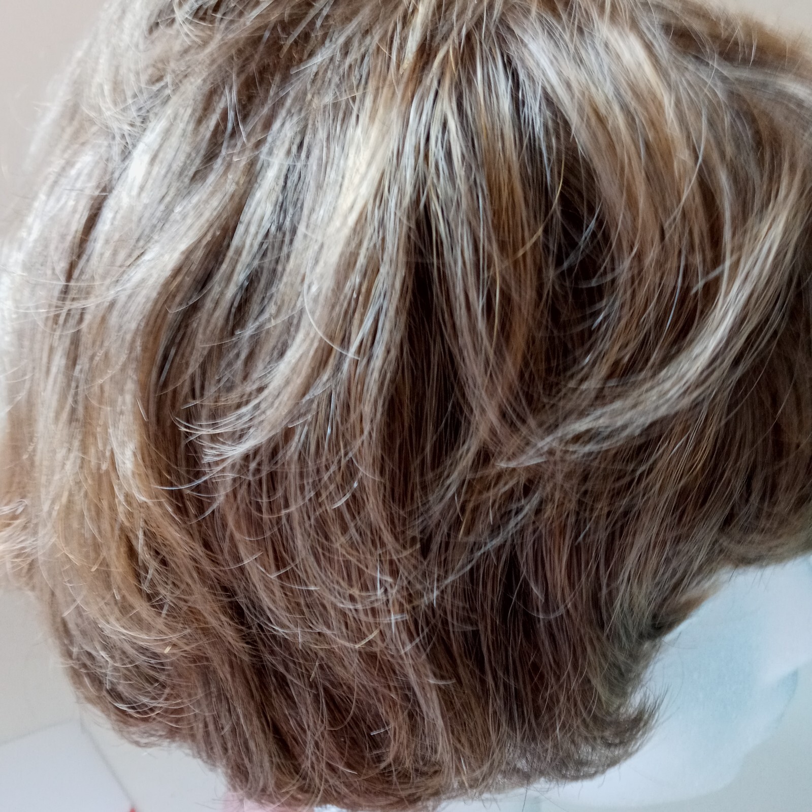 N J Creation Paris PORTO Wig Pixie Short Curly Ash Blonde Sunkissed Bangs NEW