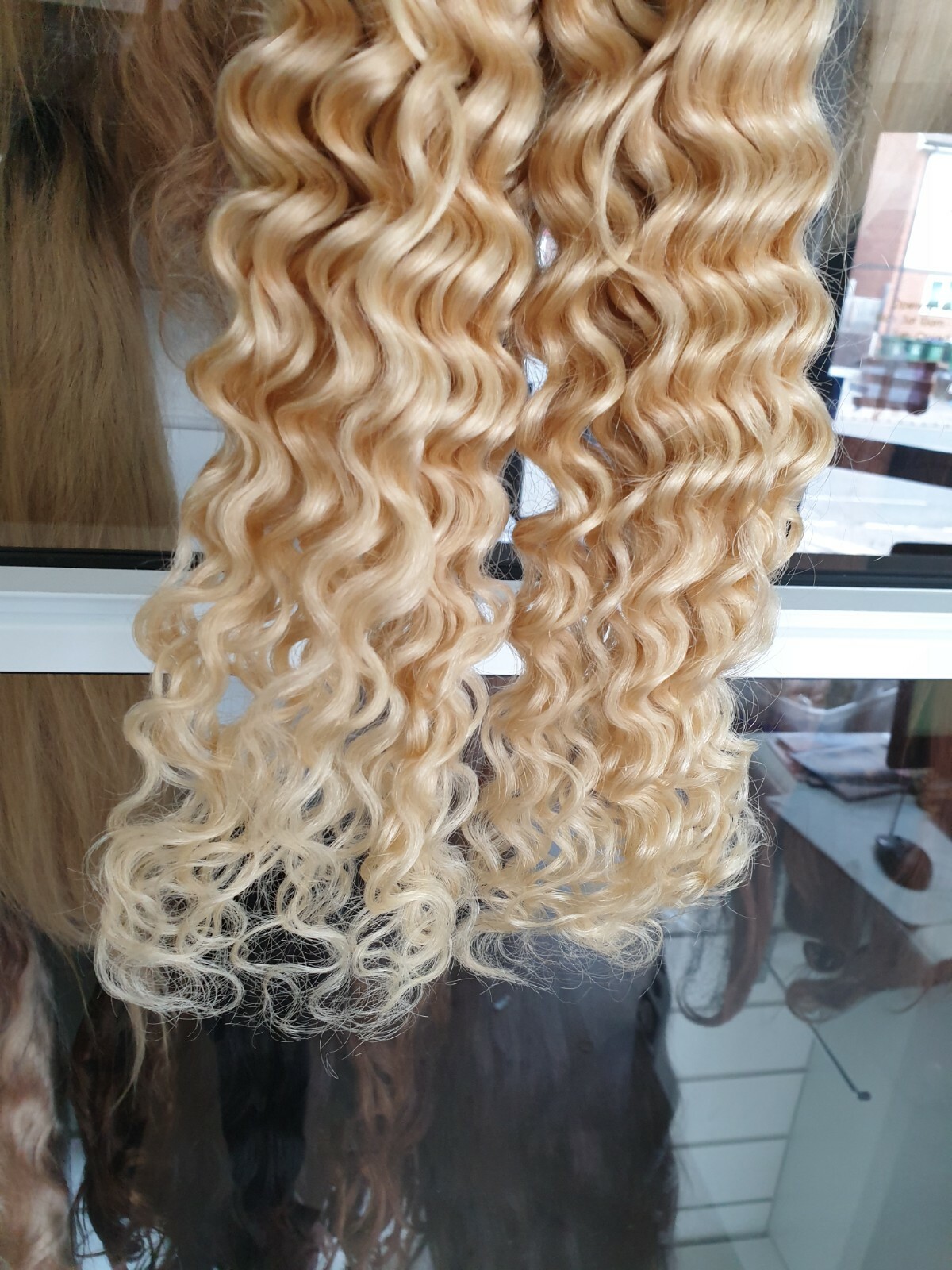 613# Bleach Blonde Brazilian Human Hair Bundles DEEP WAVES CURL 200g 18+18 12AA