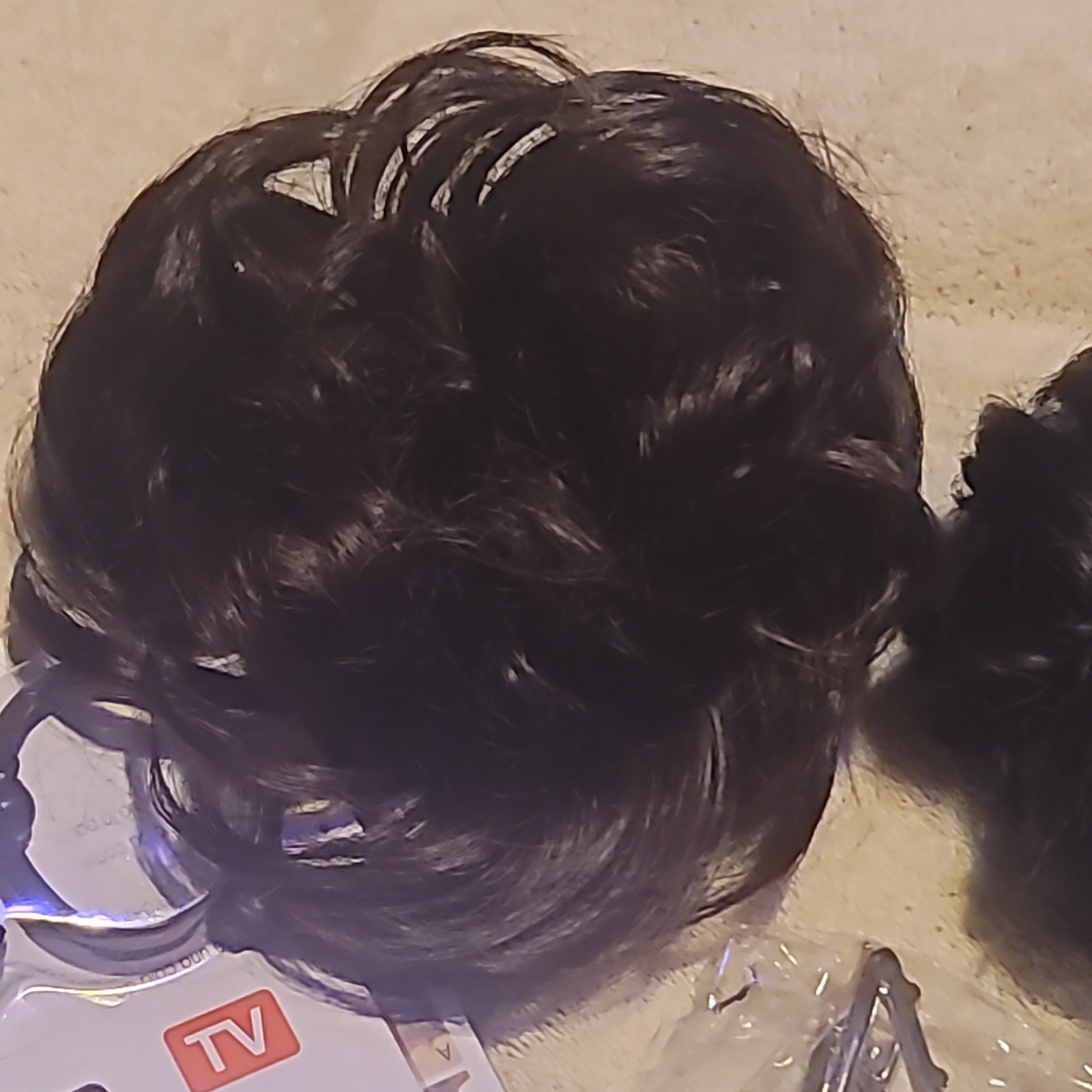 2 Short Synthetic Hair Buns with accessories 1 Black 1 Dark Brown