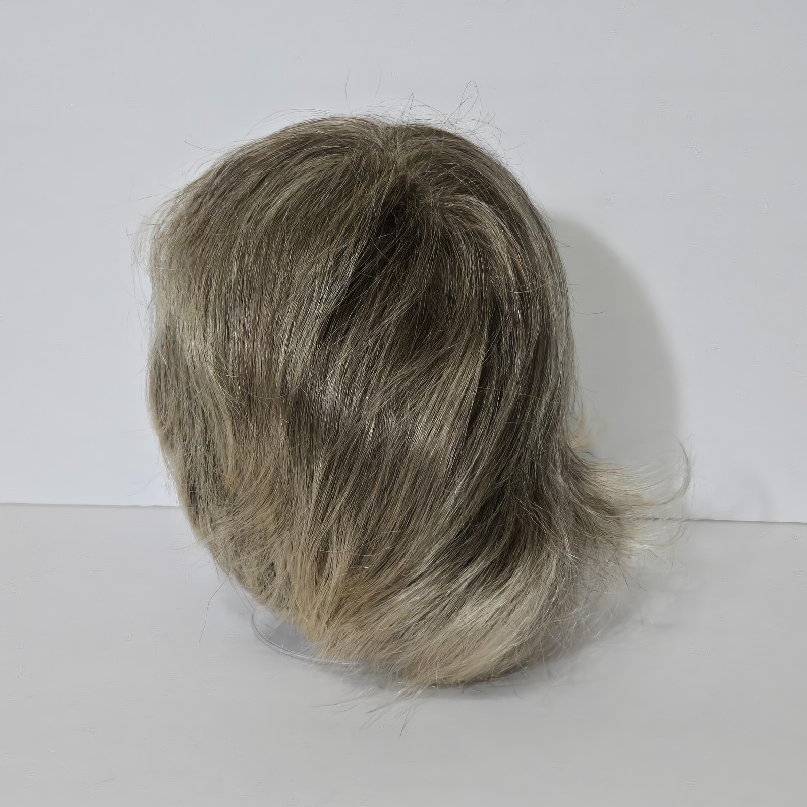 Raquel Welch Wig Mystique Petite Average R1223T Synthetic Layered Side Swept