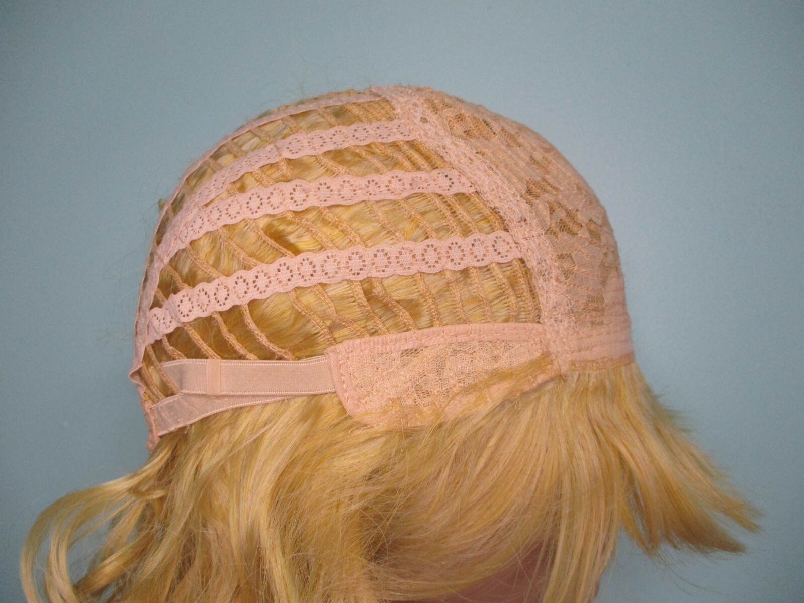14″ yellow blonde SHAG BOB wavy medium length cosplay WIG by ARDA – MILEY