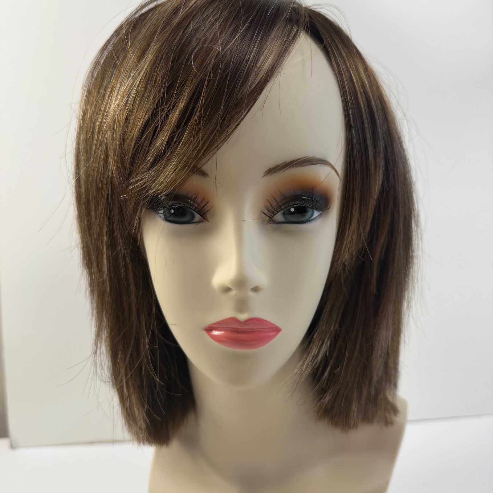 Estetica Ellis Wig Lace Front Mono Caramel Kiss Mono Part Blunt Bob Highlighted