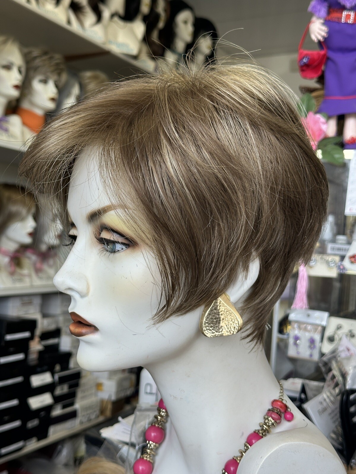 Raquel Welch “Cover Girl” R12/26H Honey Pecan Lace Front Mono Top Reg. $361. ❤️