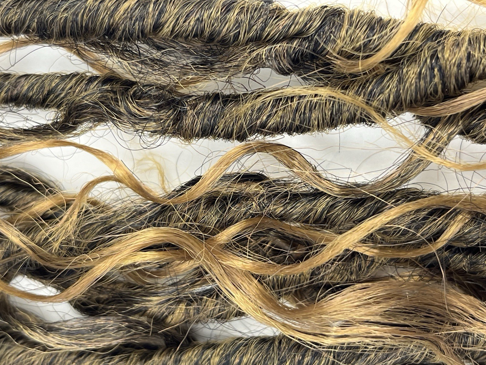 4-pk Faux Extensions Bohemian Curly Style Long 29″ Mixed Brown/Caramel Crochet