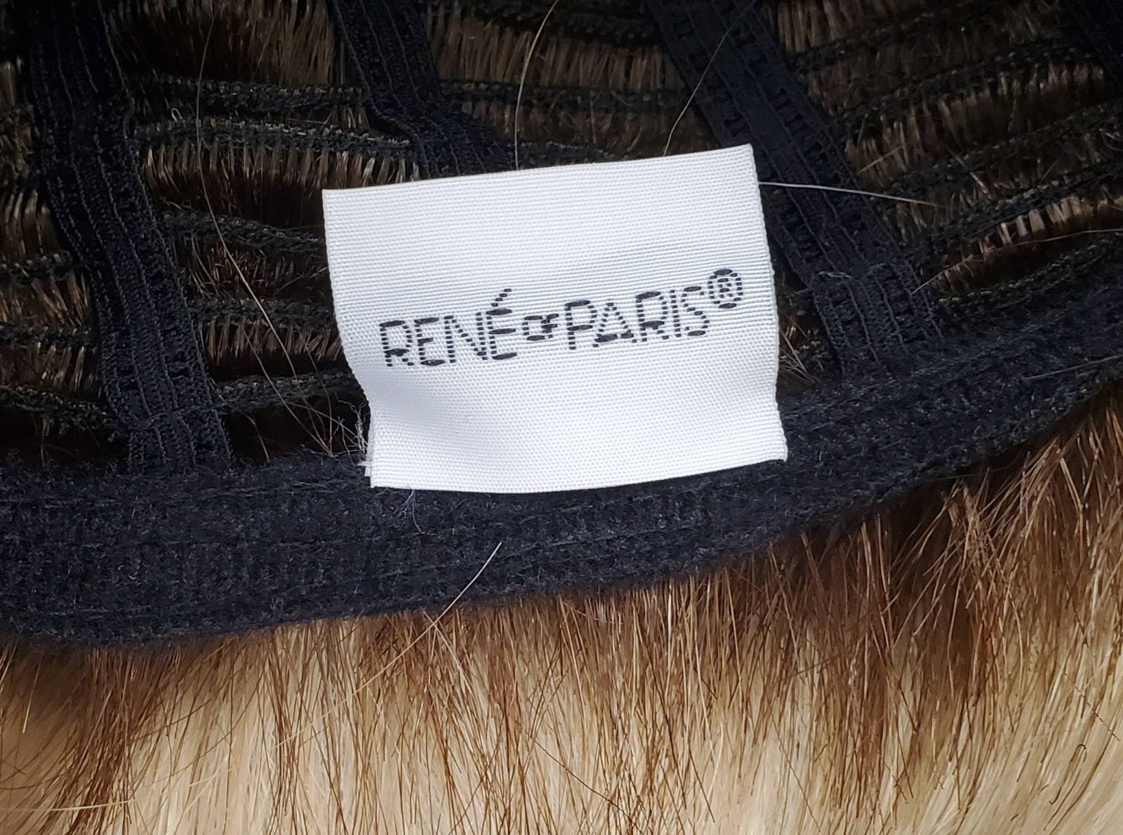 Carson 2403 Rene of Paris synthetic wig color Champagne-R NWT display