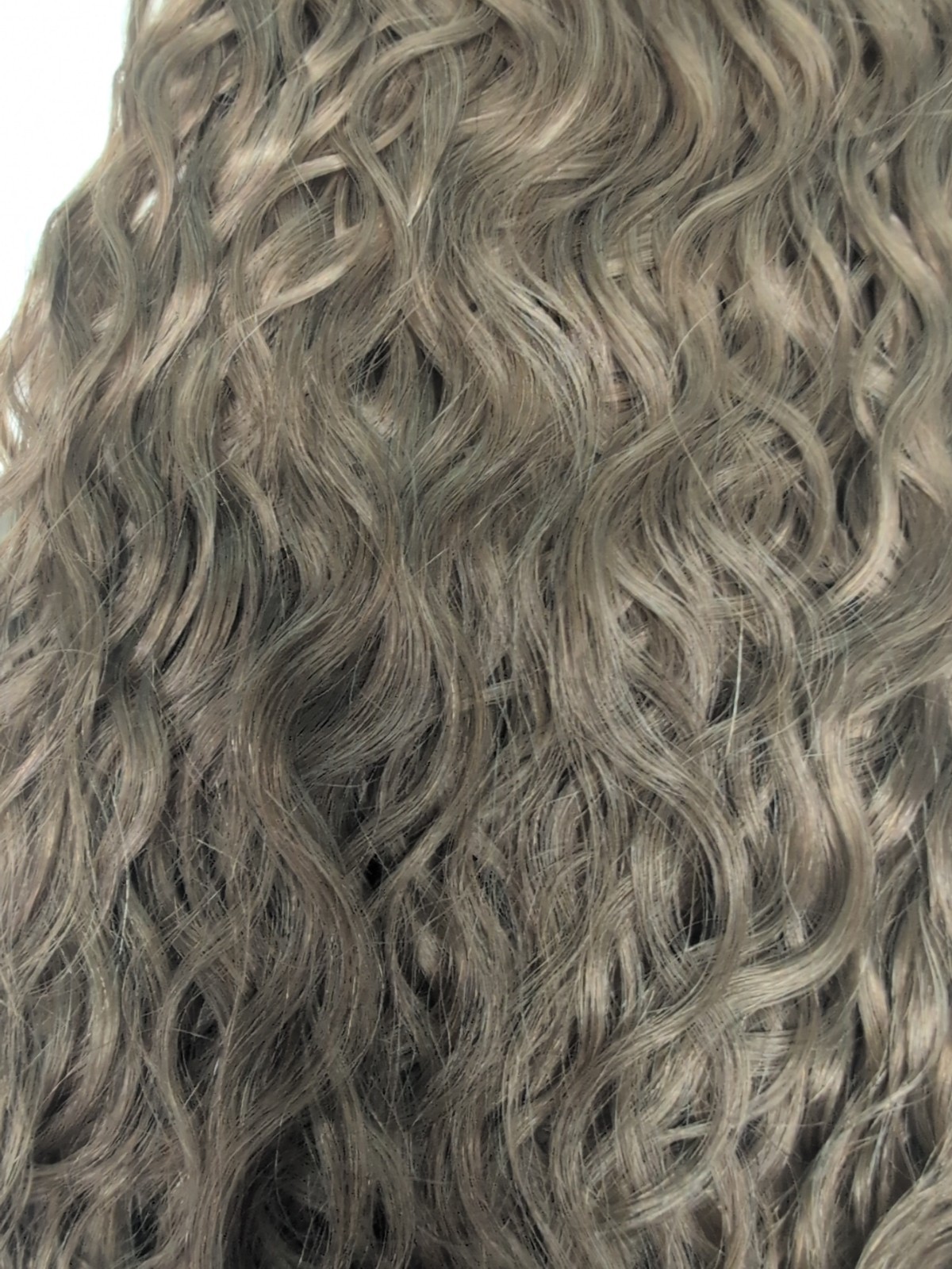 Bohyme Gold 100%Remi Human Hair French Refined Length 18″ Color #8 Weft